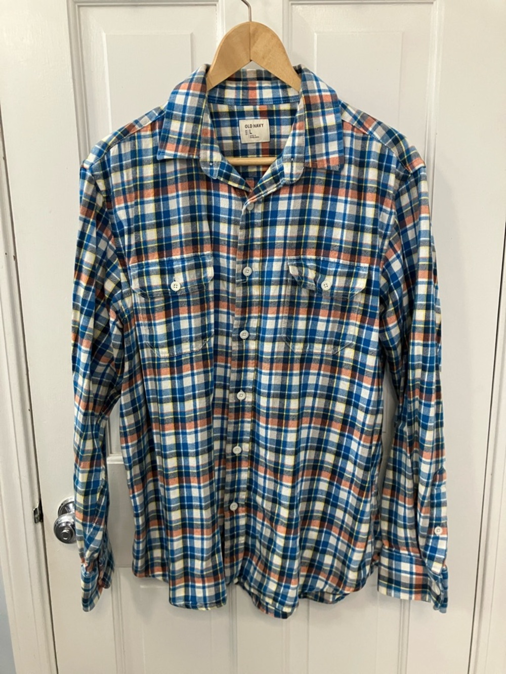 Old Navy Blue white orange Plaid flannel Button-Down long sleeve shirt size L